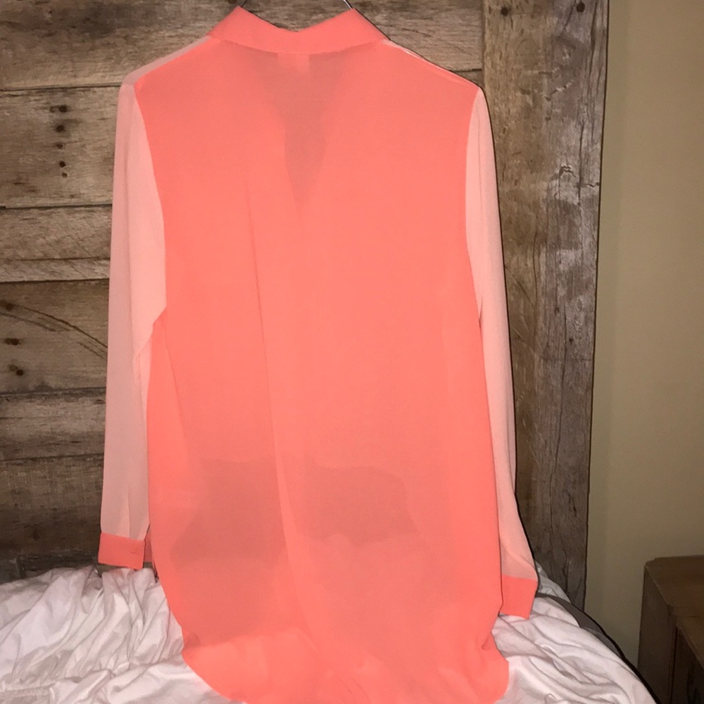 Blouse - Picture 2 of 3